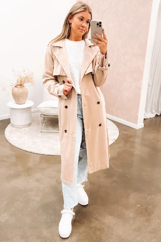 Get noticed with eye-catching women’s fashion   Emerson Trench Coat Tan