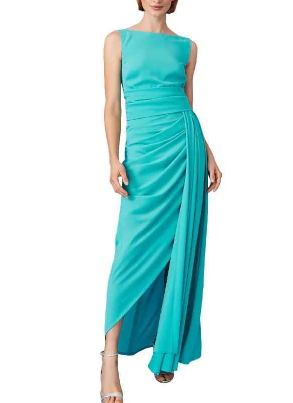 Stylish clothing designed to flatter every woman   Gobhan2 Midi Dress In Turquoise