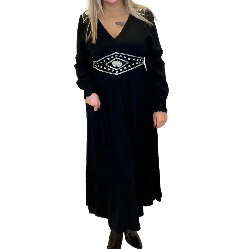 Fashion pieces that complement every woman’s style   Laura Embroidered Maxi Dress In Black